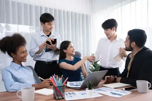 Có lớp học thử miễn phí không?